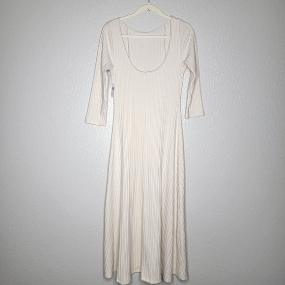 Old Navy Womens Cream Fit And Flare Ribbed Maxi Dress Size Medium - Picture 2 of 10